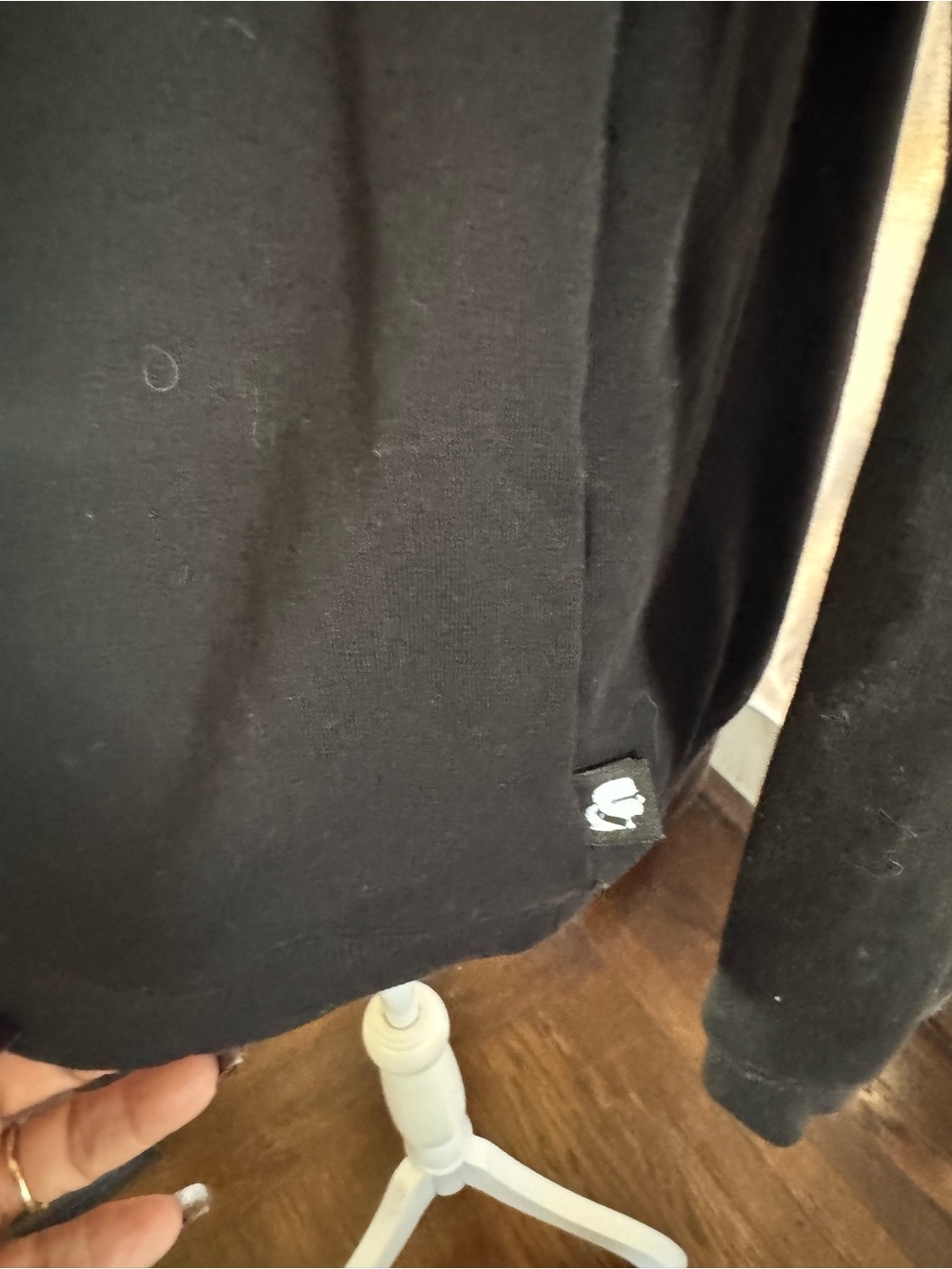 Karl Lagerfeld Black Crewneck Sweatshirt with Signature Cartoon Graphic Size M - Picture 12 of 14